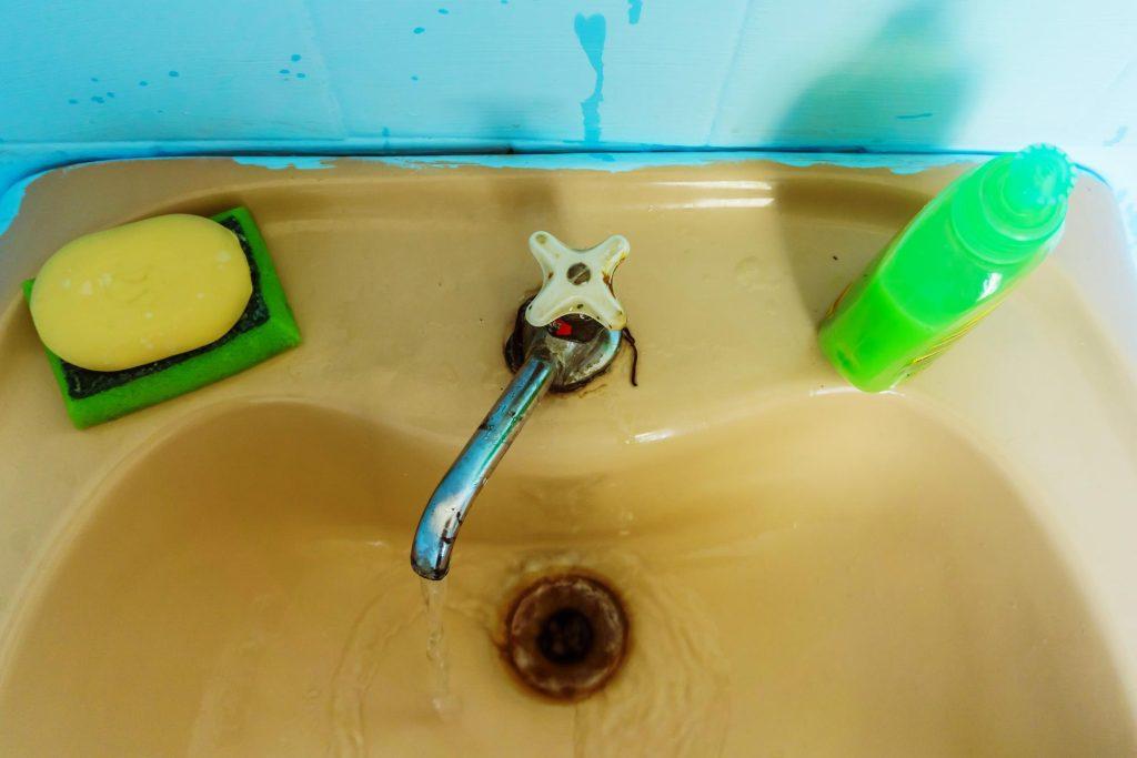 rusty sink