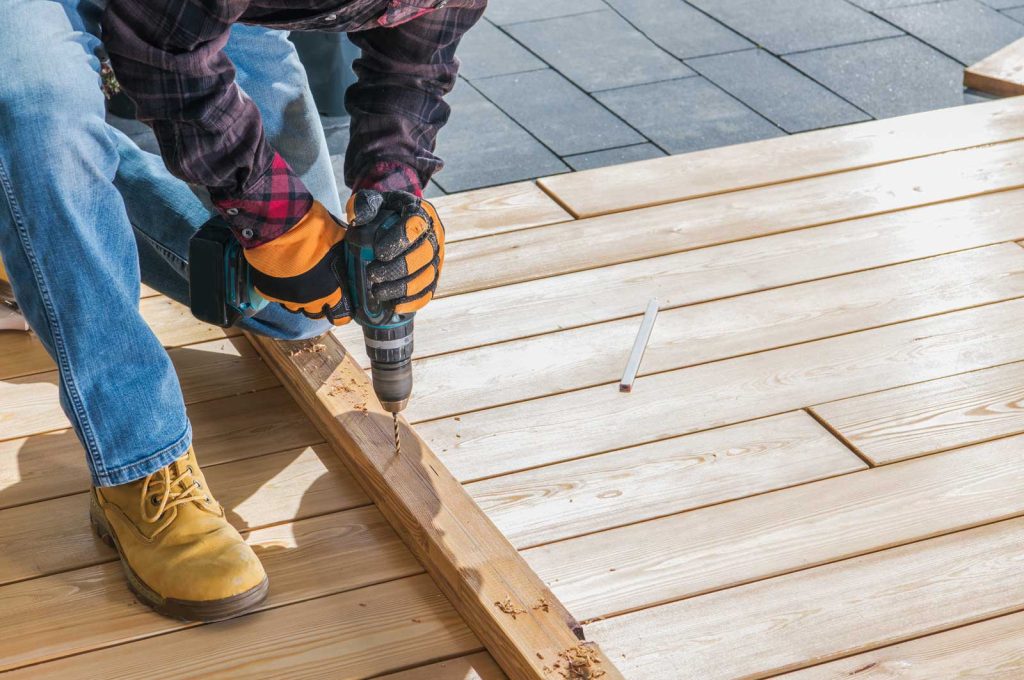 What Homeowners Should Check on Their Deck Before Spring